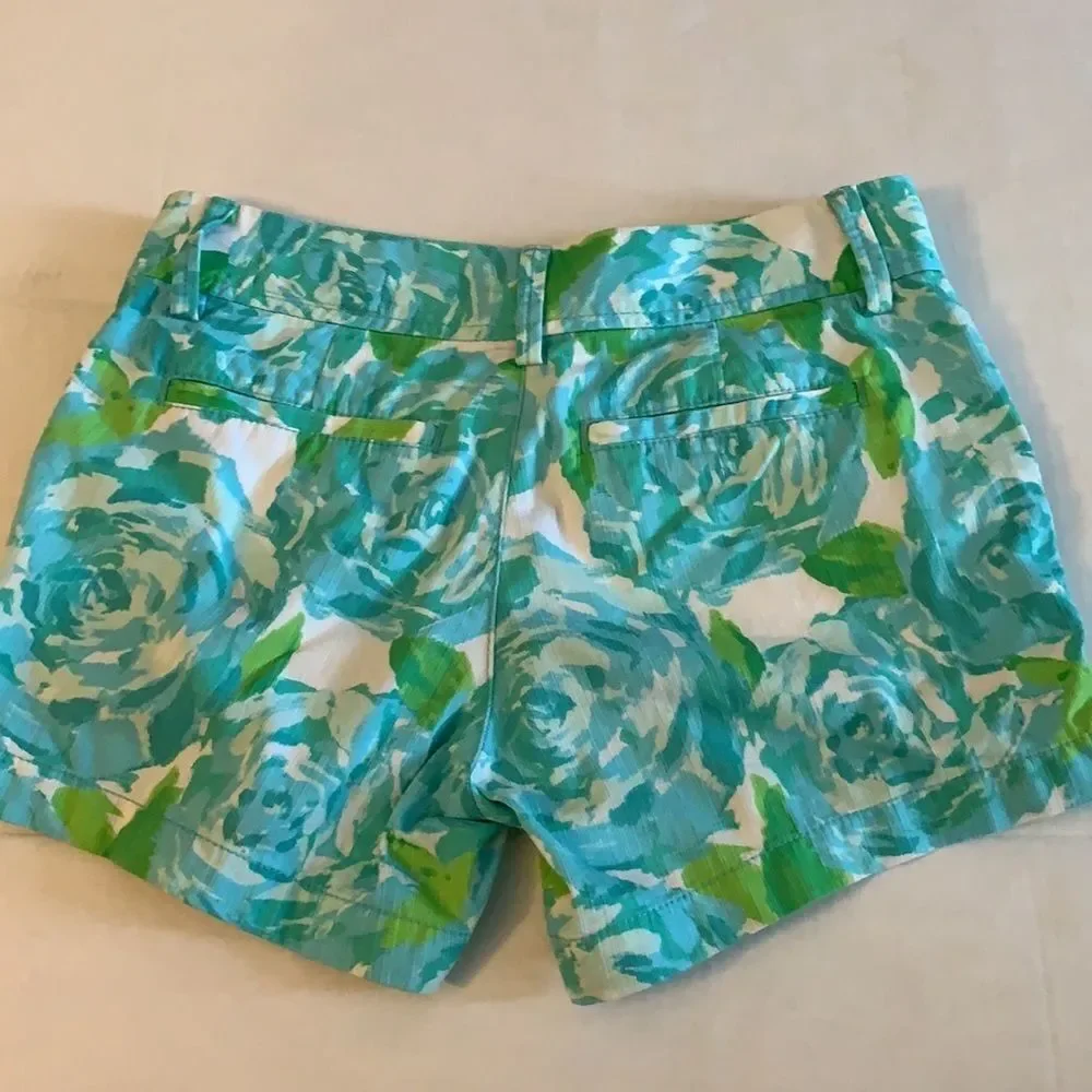 Lilly Pulitzer Shorts 00 size “the Callahan” short. Like new condition.